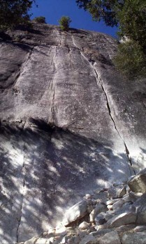 Sunnyside Bench - Jamcrack 5.9 - Yosemite Valley, California USA. Click to Enlarge
