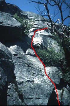 Reed's Pinnacle - Ejesta 5.8 - Yosemite Valley, California USA. Click to Enlarge