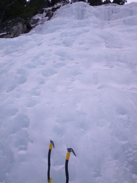 Some WI2-3 practice stuff about 70-100m above main Canmore Junkyards a...