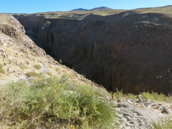 Heading into the gorge. Watch your step.