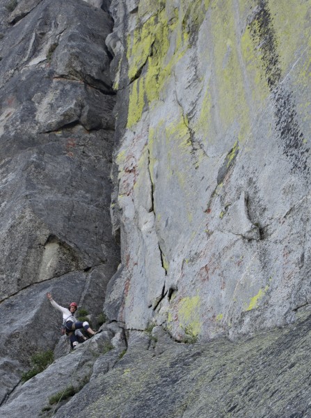 psyched below the headwall