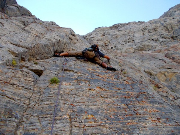 Spread that weight Brad! Those holds don't look so good.