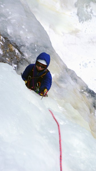 rhyang completes the 3rd pitch variation on High on Boulder