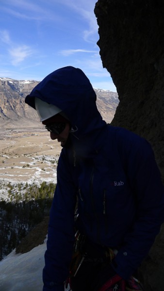 rhyang hanging out at the p2 belay on Bozo's Revenge