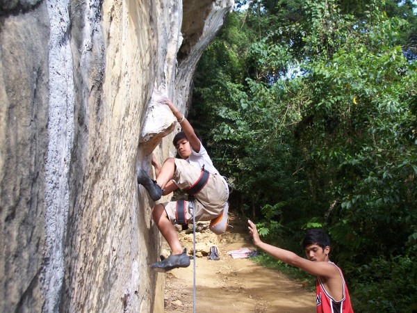 this is the boulder start to Vina Kulafu 5.11a did I mention Jano is 1...