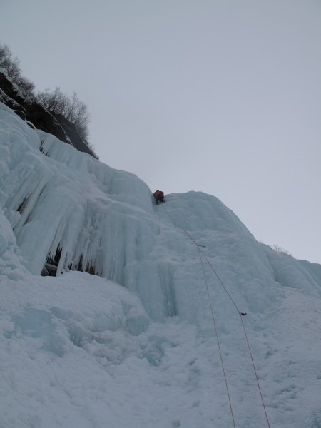 A bit higher &#40;pic courtesy of Harry Hunt - 2/18/13&#41;.