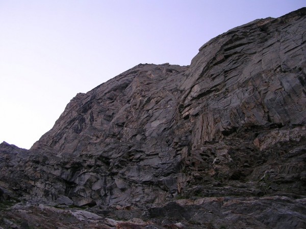 looking at the lower walls on Moran's south side