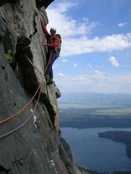 Allen's turn to traverse, the last roped pitch