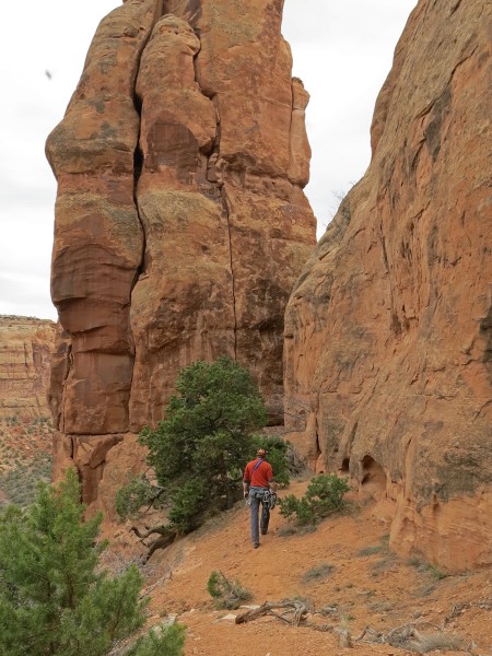 Approaching the base of Fast Draw on Sentinel Spire