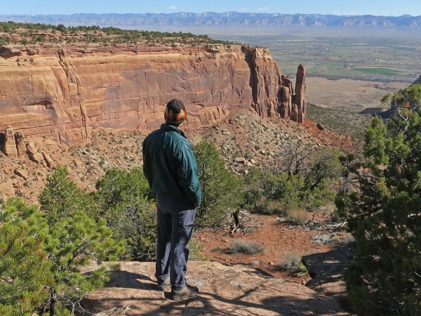 Nice views from the rim.  Sentinel Spire in the distance.