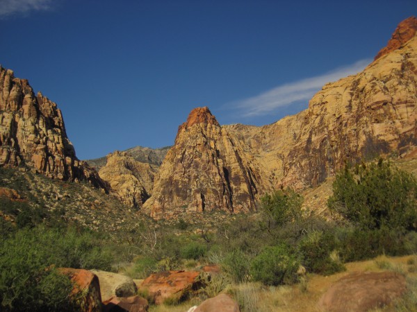 Approaching the Cat in the Hat on Mescalito in Pine Creek Canyon.