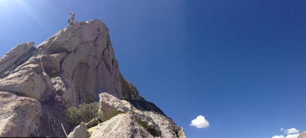 Simulclimbing on the arete