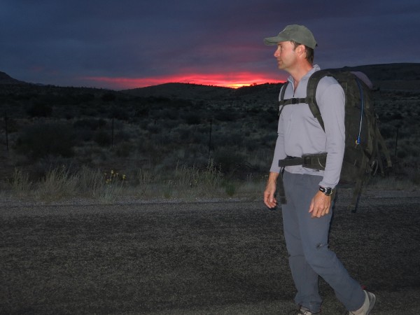 Getting started on the hike to Rainbow Wall