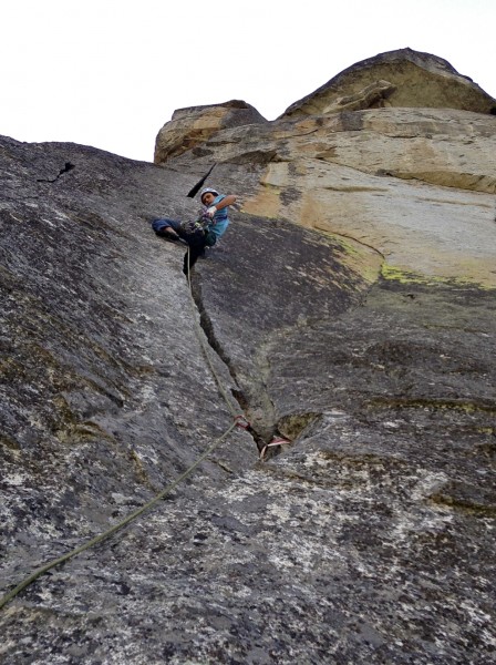 Alejo leading pitch 3