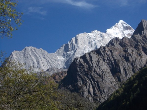 First view of Siguniang.