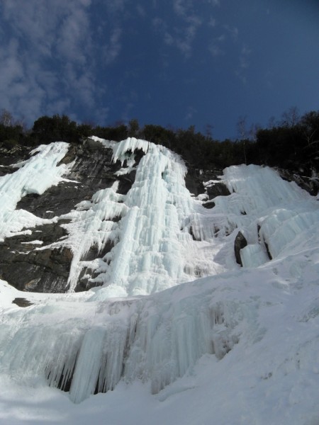 The climb Mindbender in all its glory at Lake Willoughby with the smal...