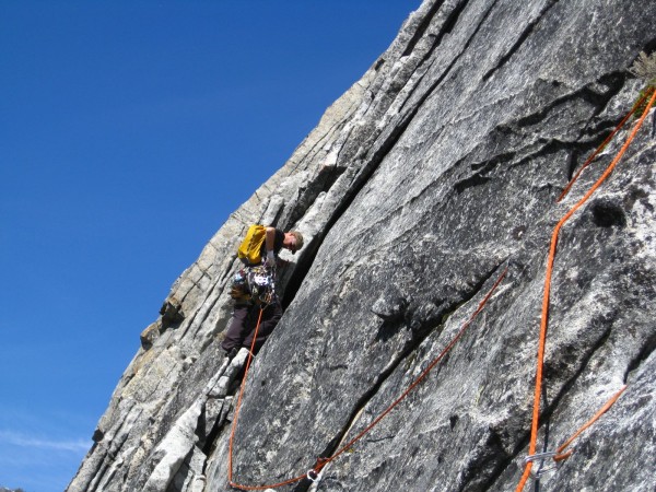 2009 on East Wall, Lover's Leap. P2 traverse.