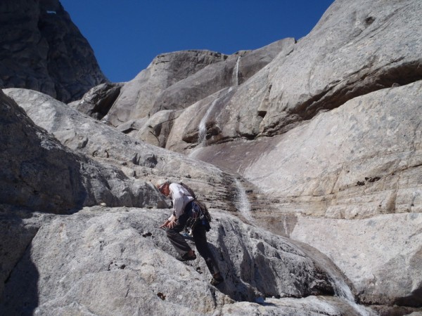 The granite slab approach to Ventisquero Angela