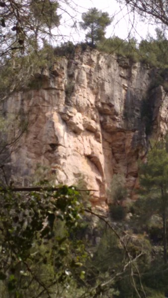 A very nice 10b climbs a Smith Rocks style crack up to the roof, snake...