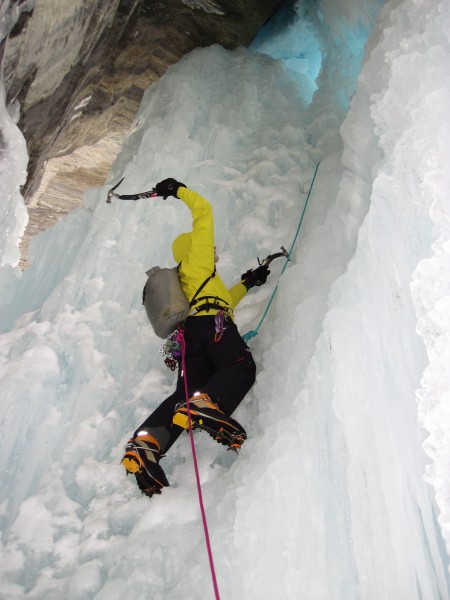 Rick heading into the cave in the curtain of Curtain Call &#40;4/8/14&#41;.