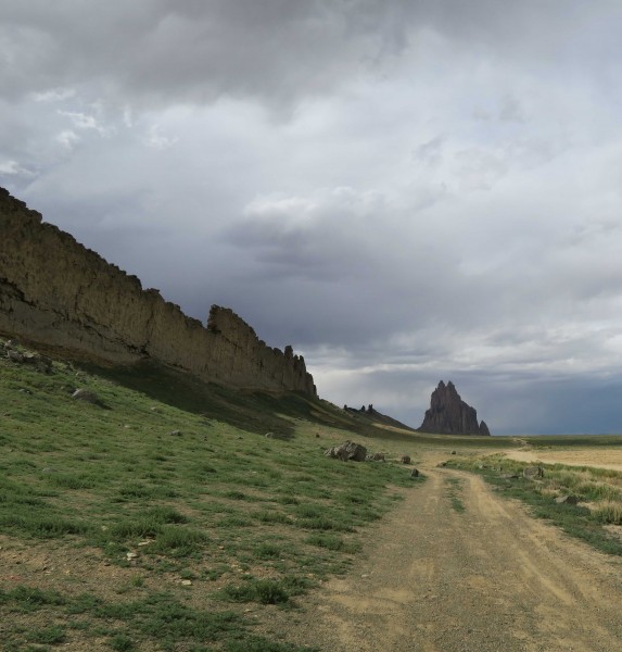 The approach road alongside the Southern Dike