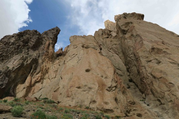 The Crow on the left and the entrance to Long's Couloir on the right.