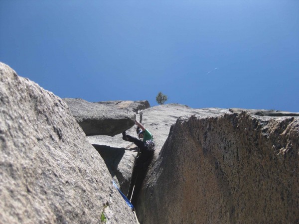 Chris McNamara leading Pitch 6 of Gold Wall &#40;pitch above roof&#41;...