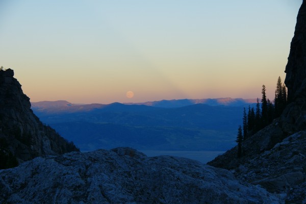 amazing moonrise