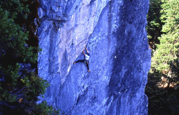 Paul Humphrey on his route "High Country", pitch 2 of the country crac...