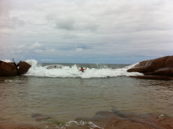 Natural Infinity pool with occasional big wave next to bouldering.