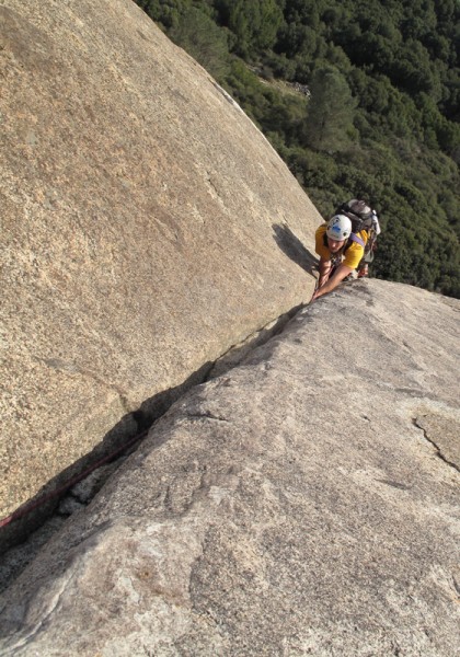 Coby, still jamming the Tollhouse Traverse, pitch 2.