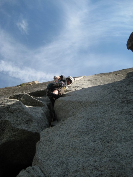 Geoff leading P2 - a strenuous, wavy, widening crack...